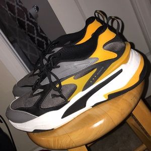 Puma RS fast sneaker.